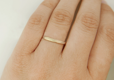 Natural design 14K yellow gold wedding ring