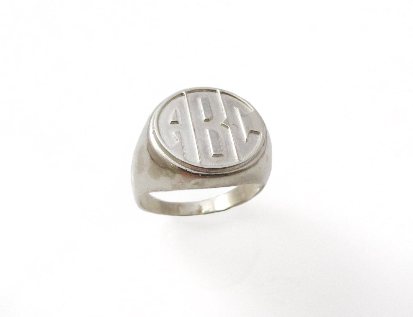 Mens circle initial ring