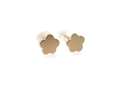 Flower gold stud earrings