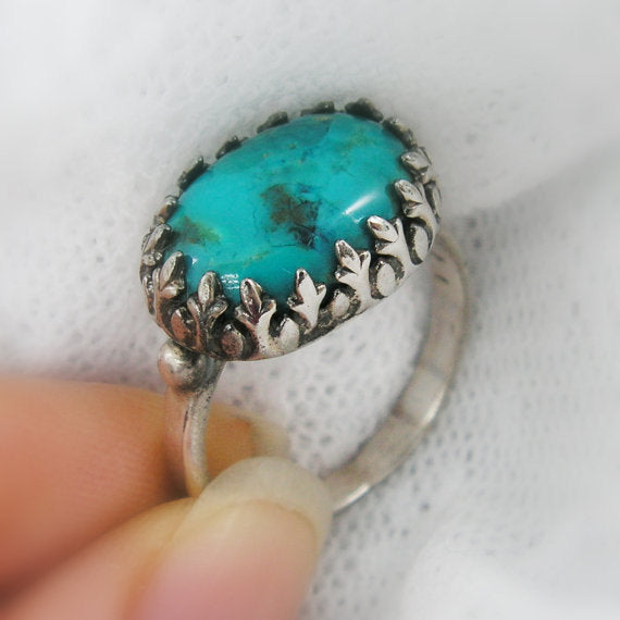 Oval turquoise Silver ring