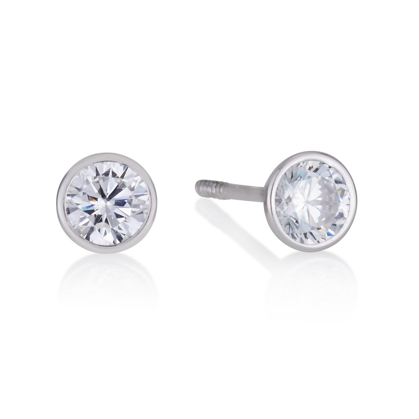 Round 4mm white gold earrings with cubic zirconia